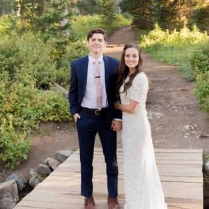 Meet your Posher, Elizabeth